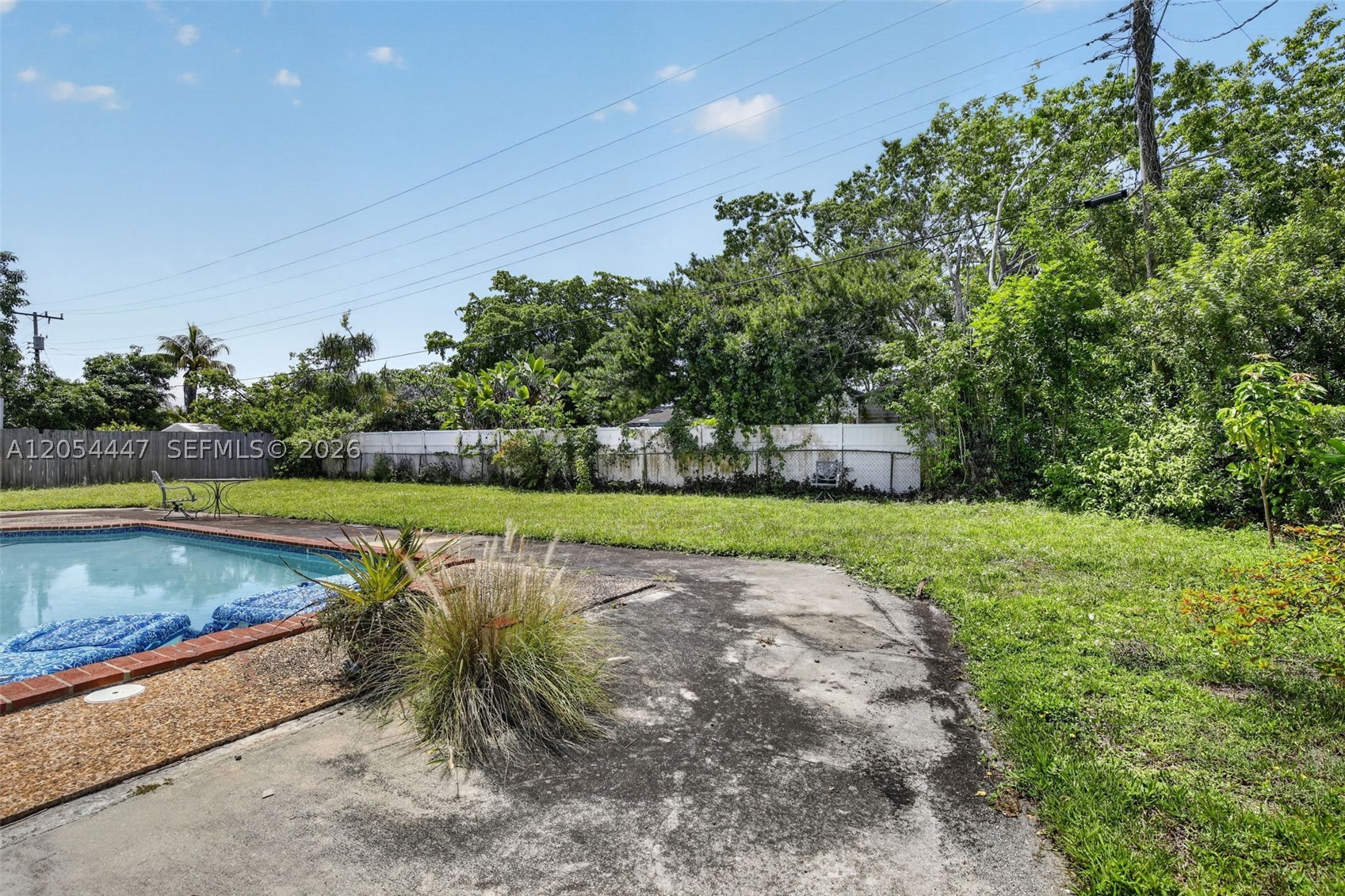 PLANTATION PARK LAKESITES - Residential