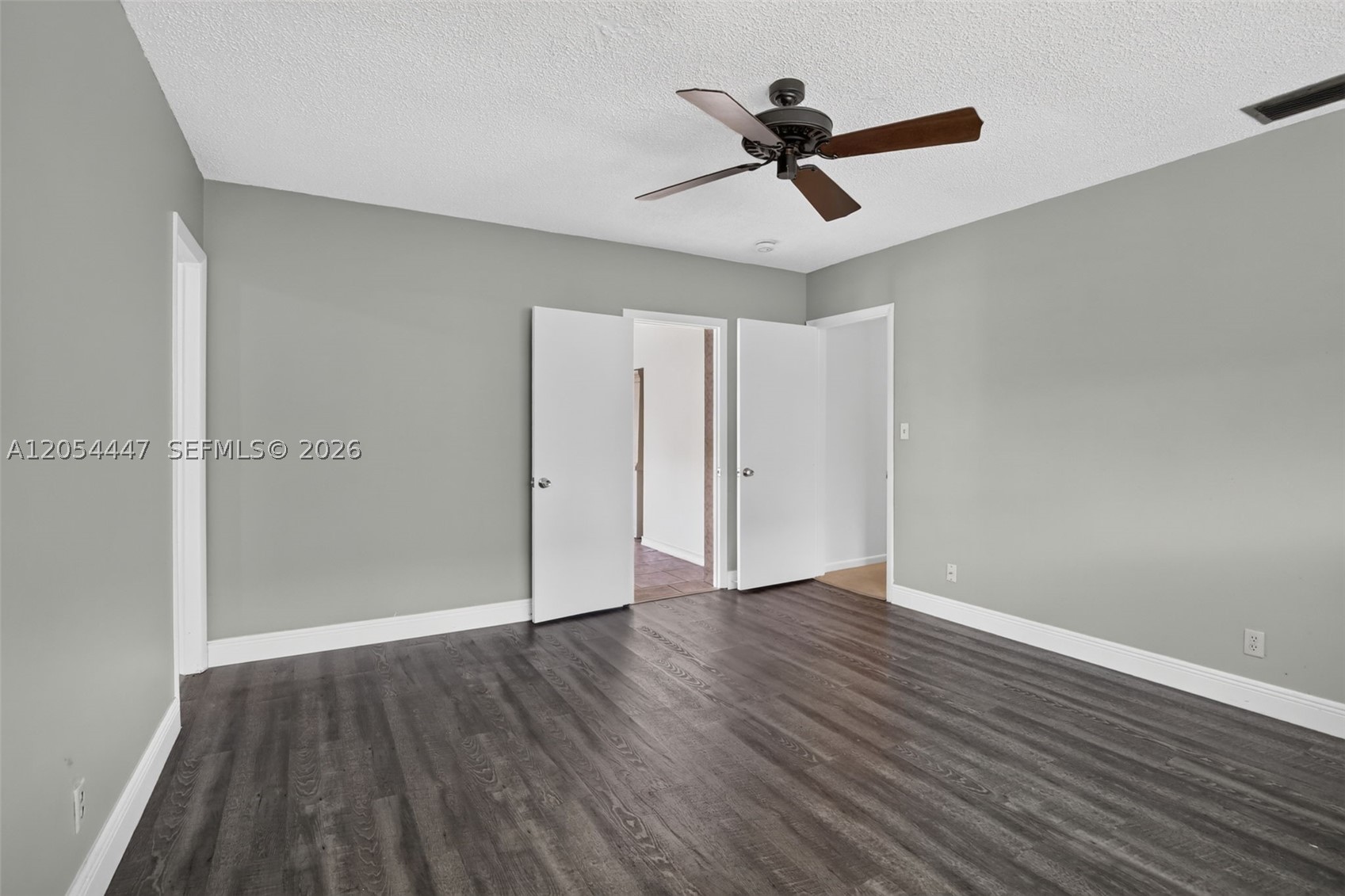 PLANTATION PARK LAKESITES - Residential