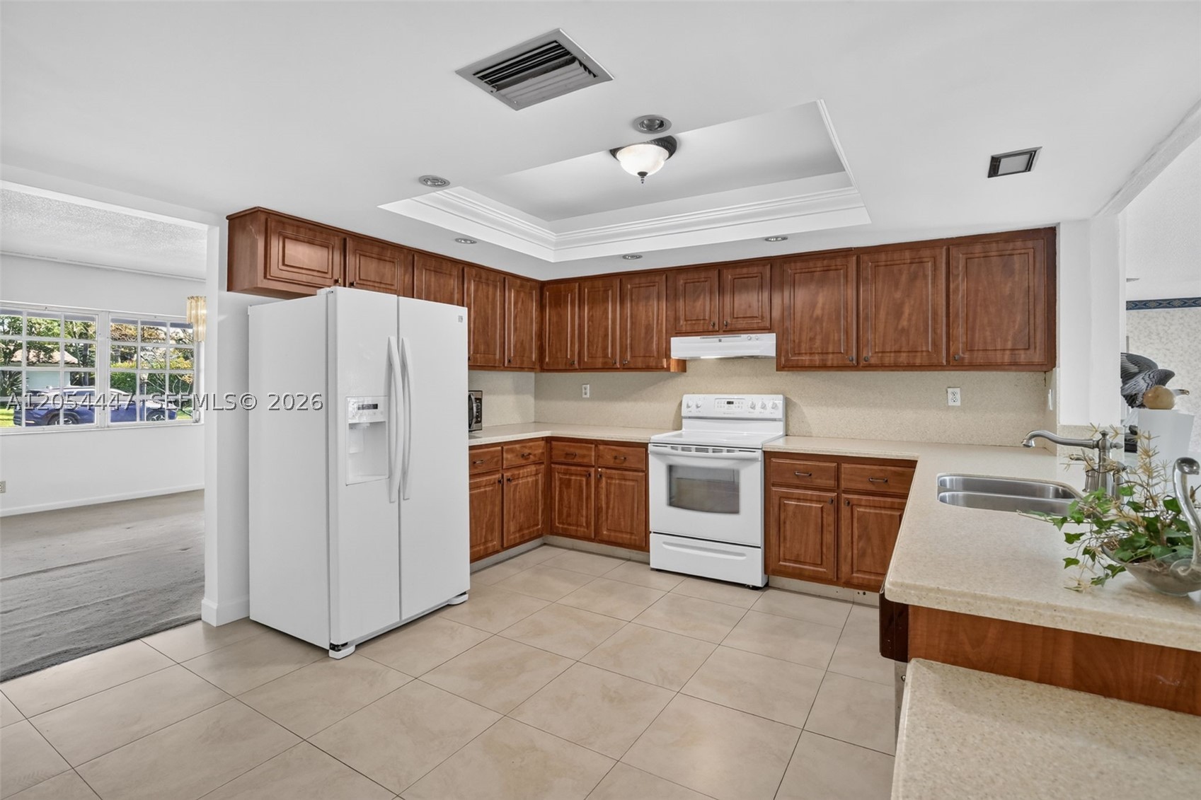 PLANTATION PARK LAKESITES - Residential