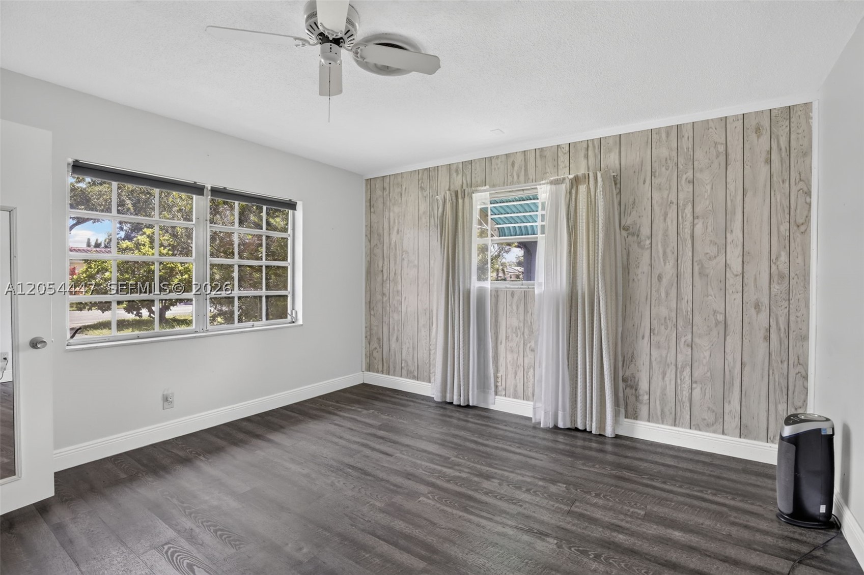PLANTATION PARK LAKESITES - Residential