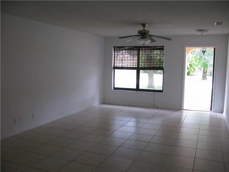 RAMBLEWOOD SOUTH 78-19 B - Residential Lease