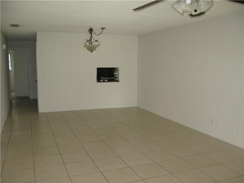 RAMBLEWOOD SOUTH 78-19 B - Residential Lease