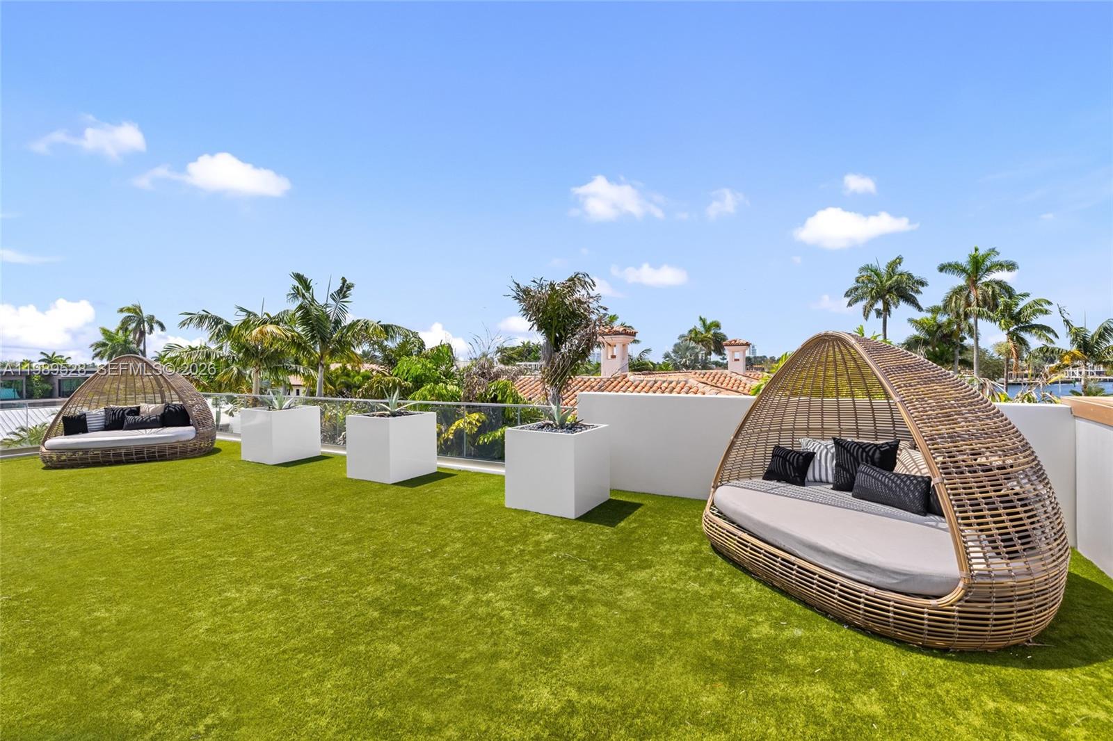 STILWELL ISLES - Residential