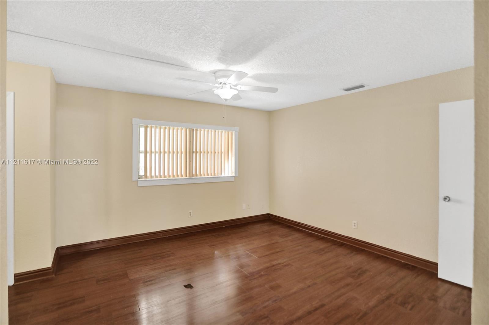 OAKLAND ESTATES NORTH 2 S - Residential Lease