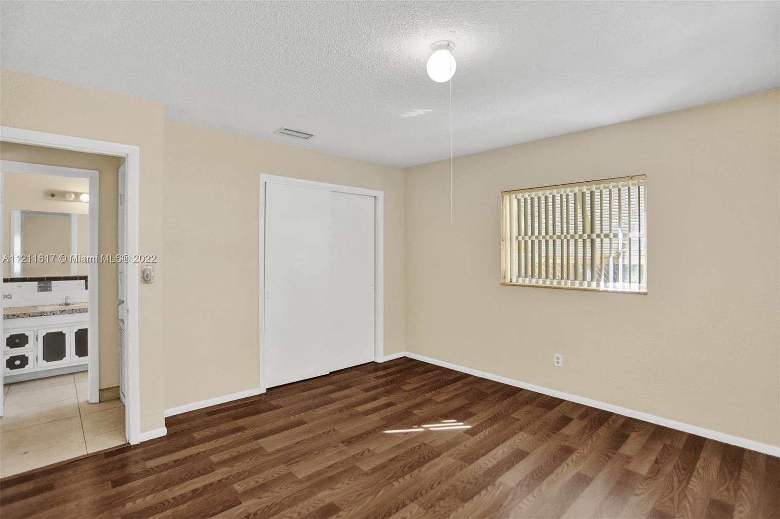 OAKLAND ESTATES NORTH 2 S - Residential Lease