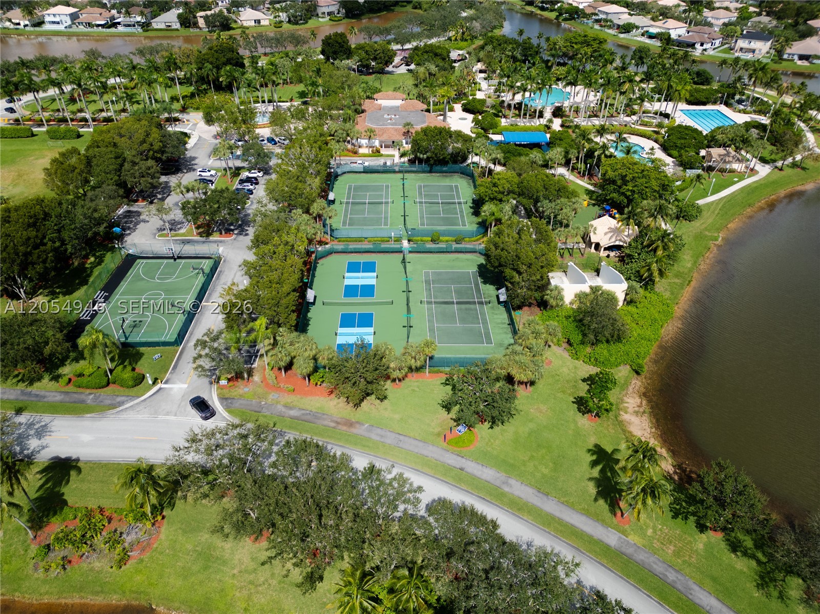 PEMBROKE ISLES 1 - Residential