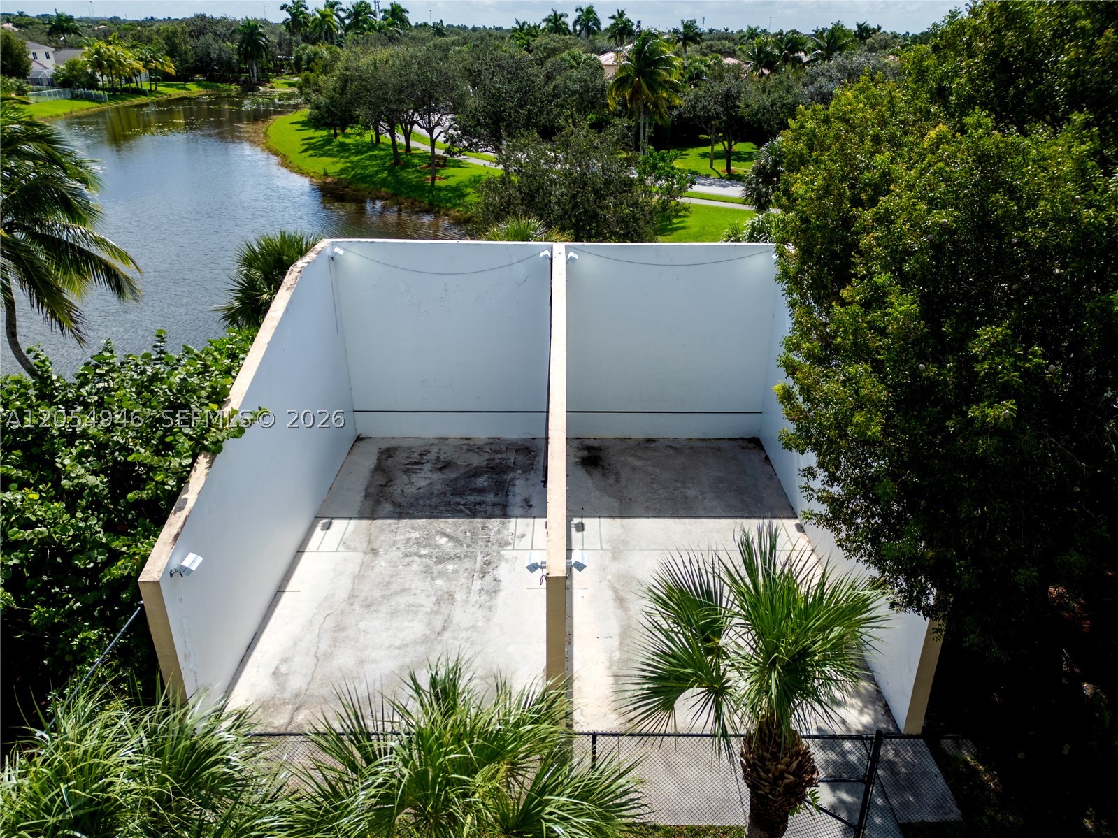PEMBROKE ISLES 1 - Residential