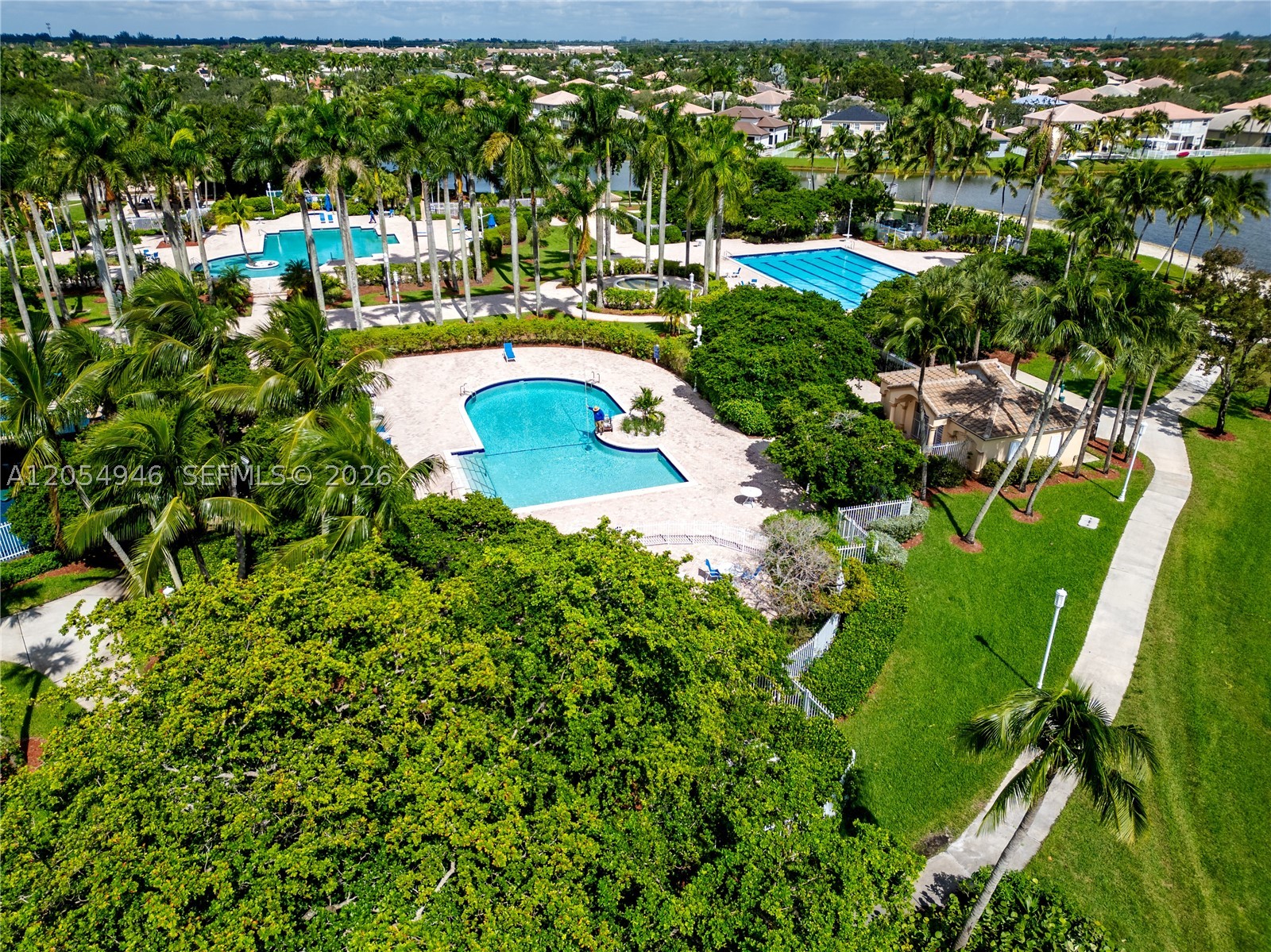 PEMBROKE ISLES 1 - Residential
