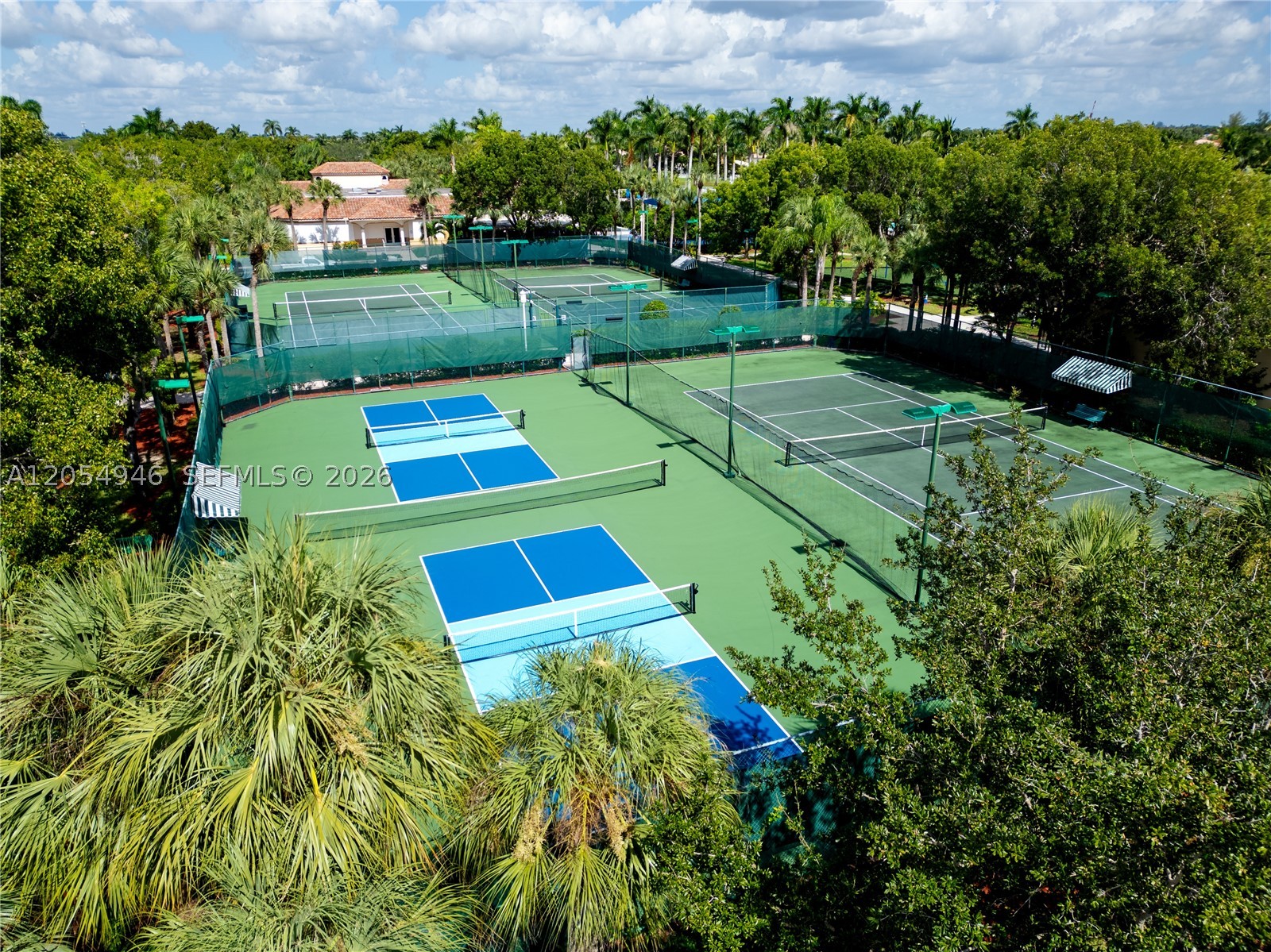 PEMBROKE ISLES 1 - Residential