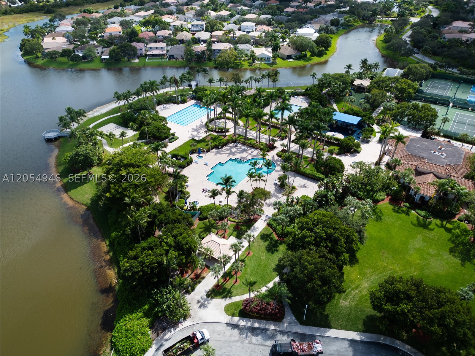 PEMBROKE ISLES 1 - Residential