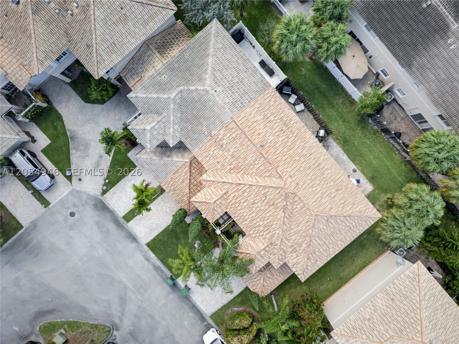 PEMBROKE ISLES 1 - Residential