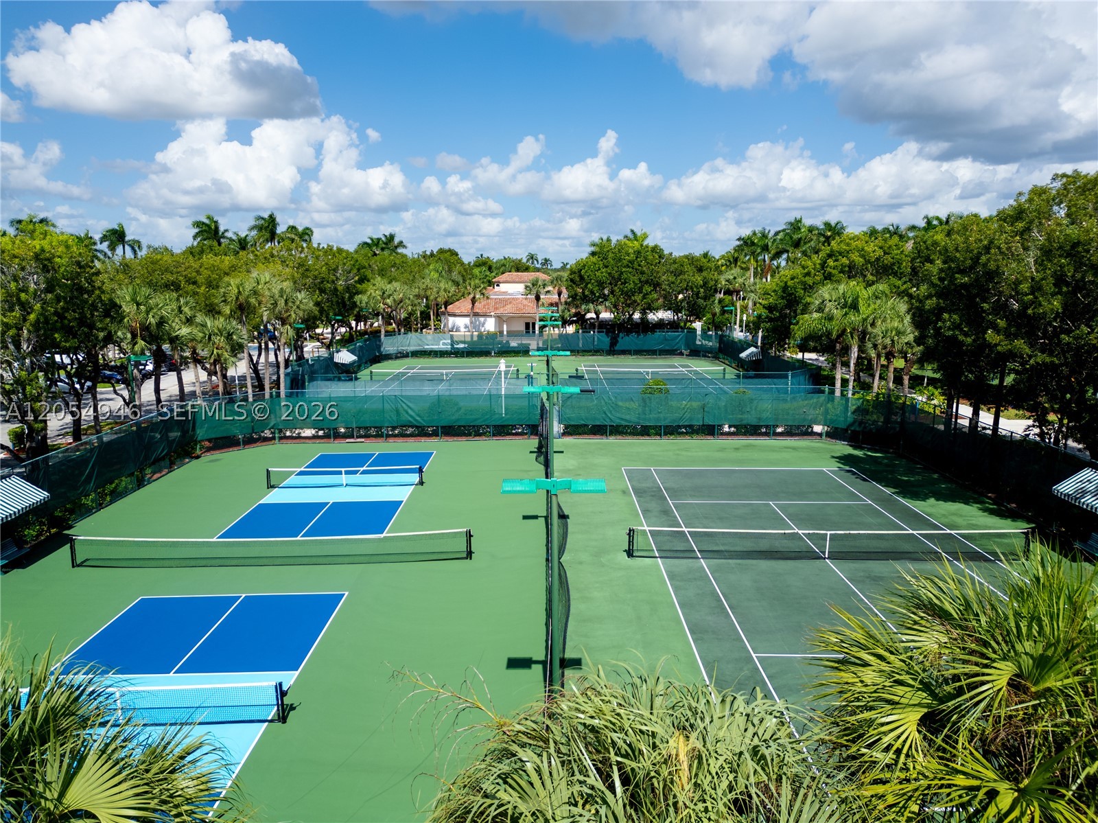 PEMBROKE ISLES 1 - Residential