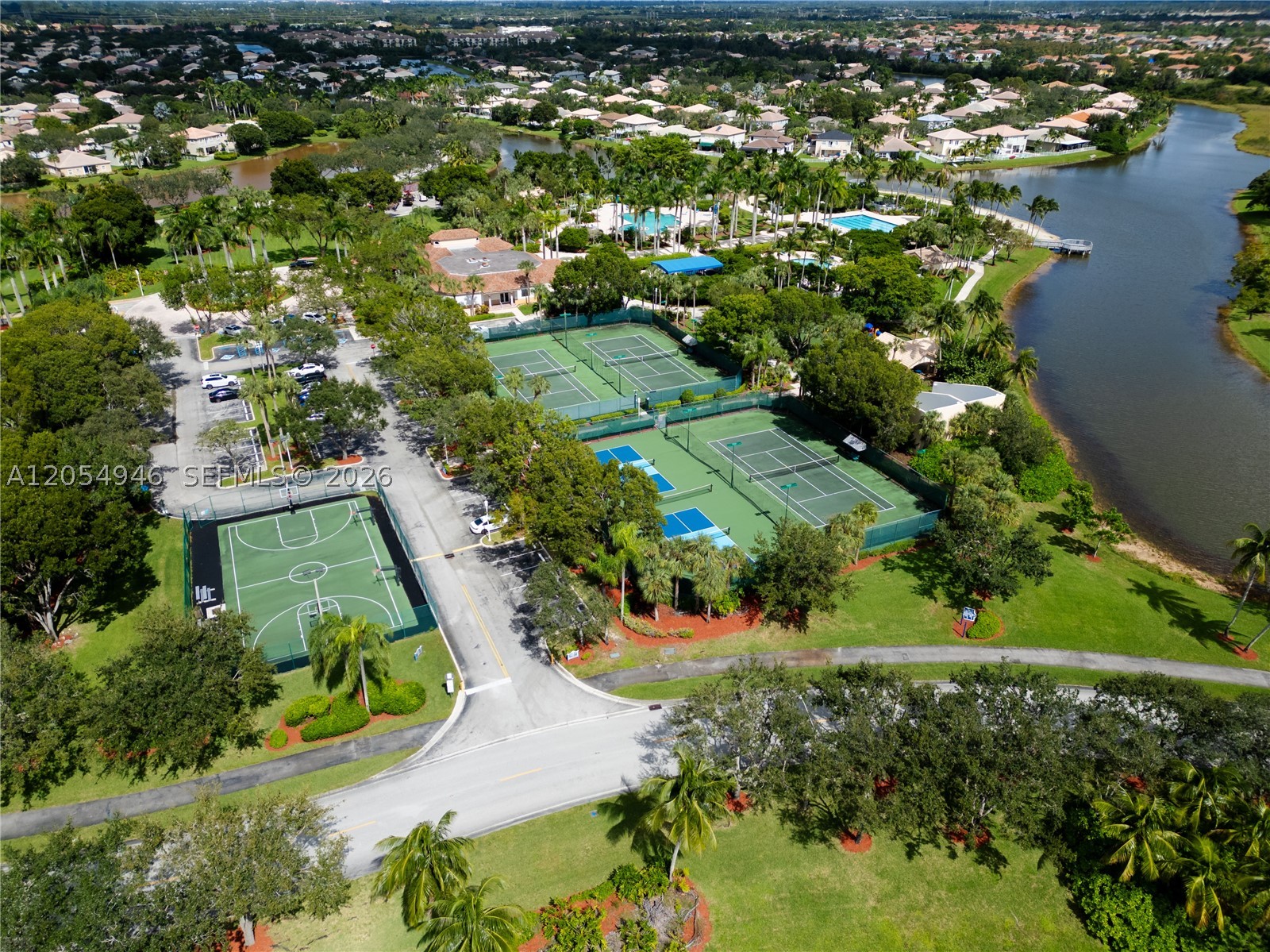 PEMBROKE ISLES 1 - Residential