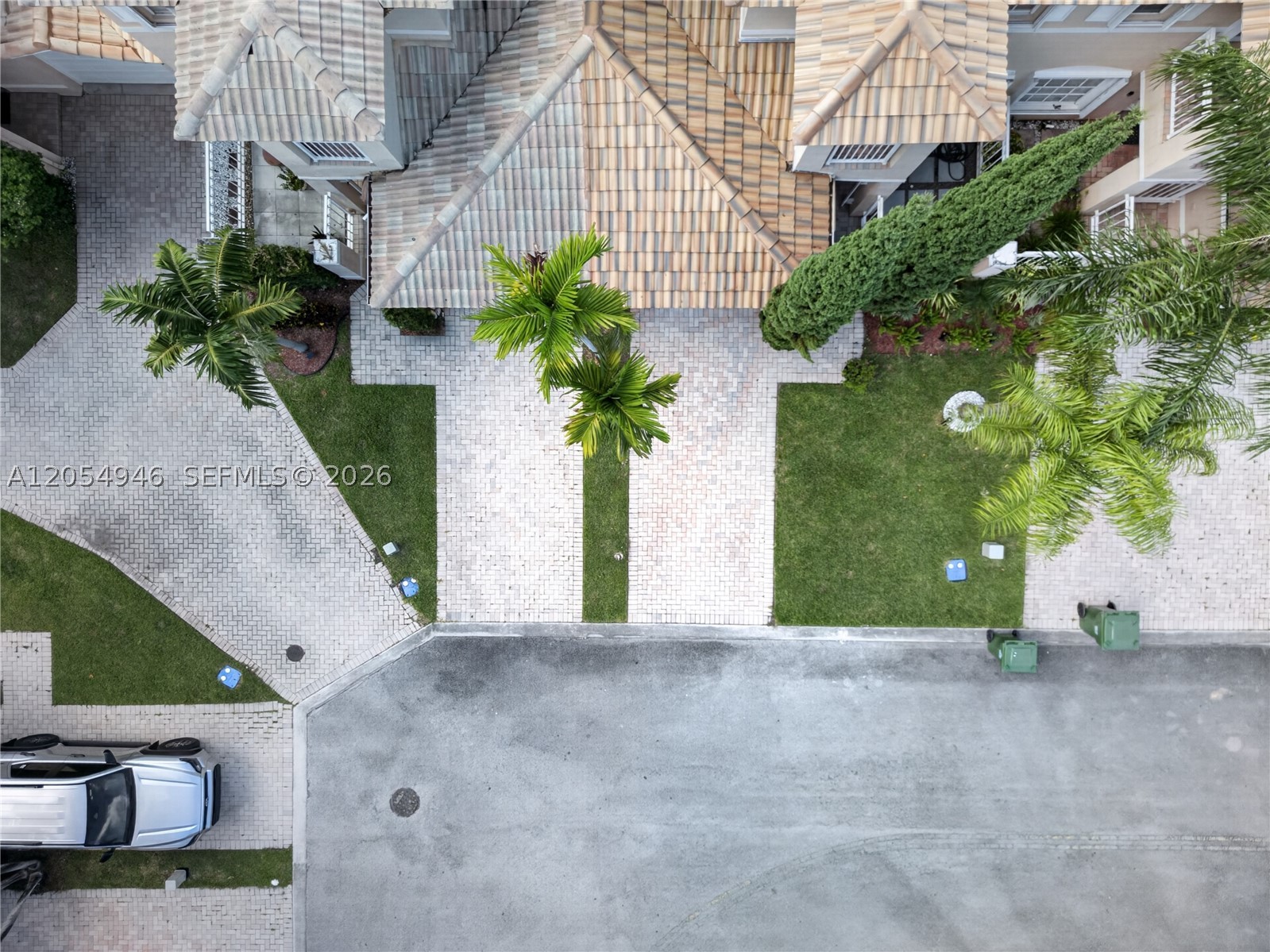 PEMBROKE ISLES 1 - Residential