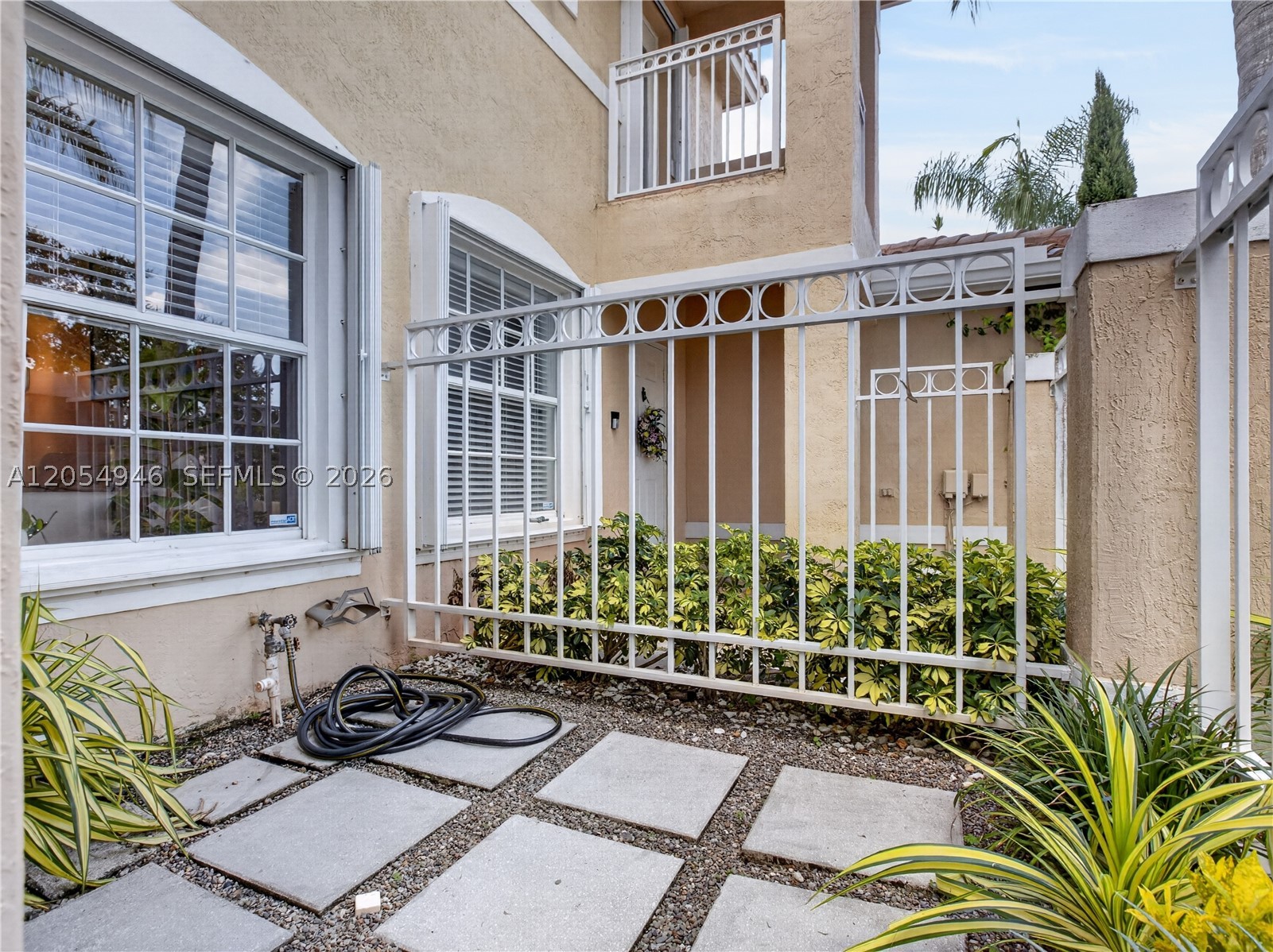 PEMBROKE ISLES 1 - Residential