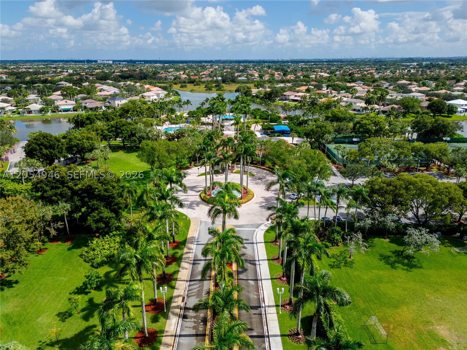 PEMBROKE ISLES 1 - Residential