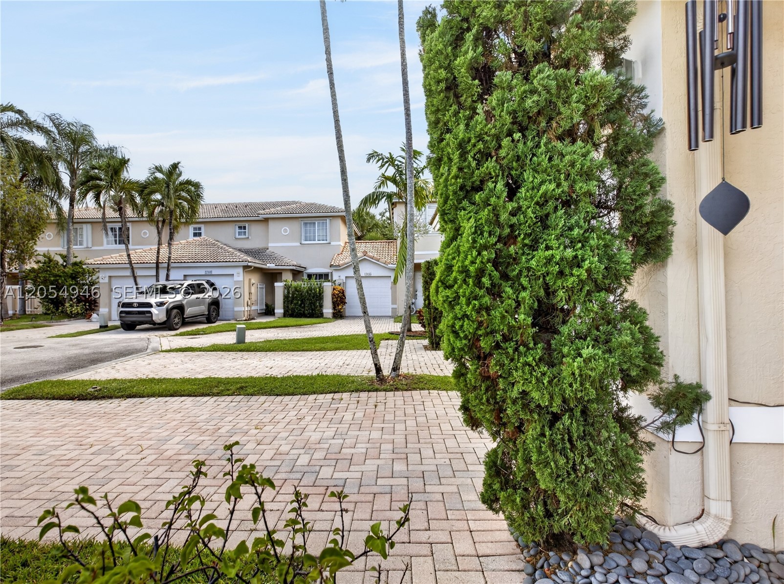 PEMBROKE ISLES 1 - Residential
