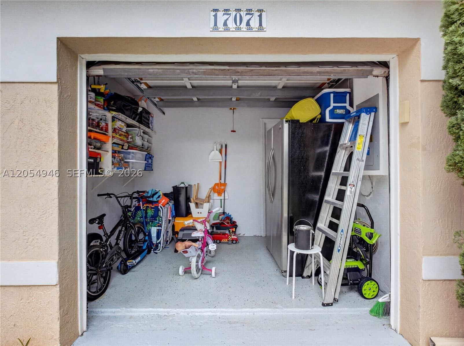 PEMBROKE ISLES 1 - Residential