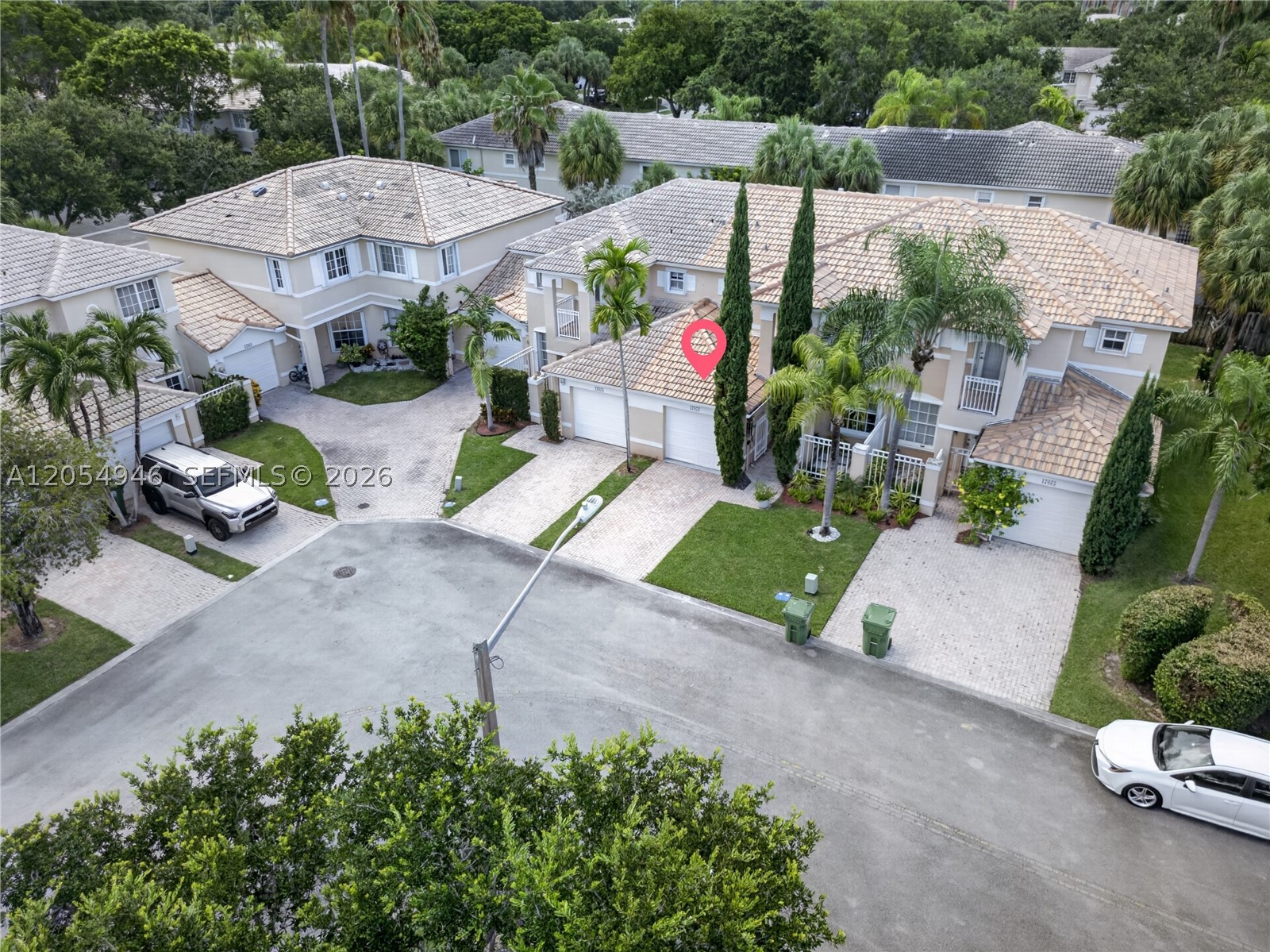 PEMBROKE ISLES 1 - Residential