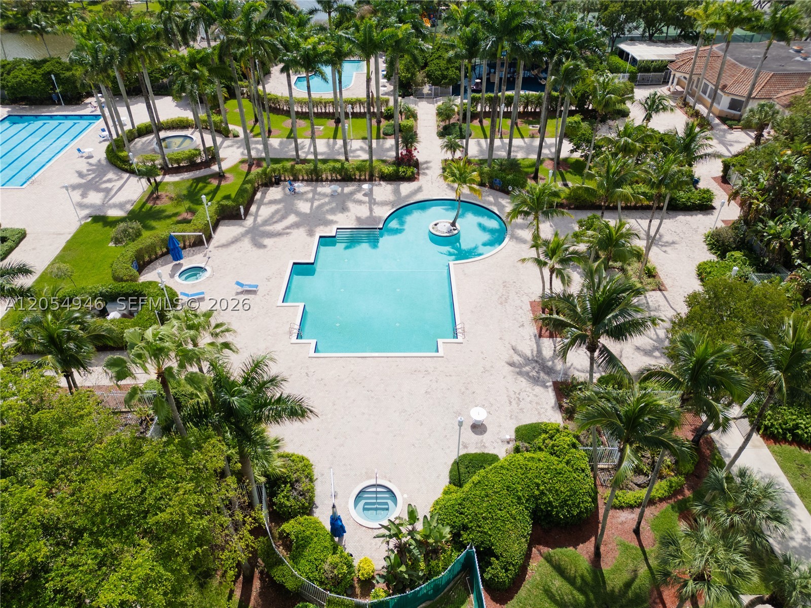 PEMBROKE ISLES 1 - Residential