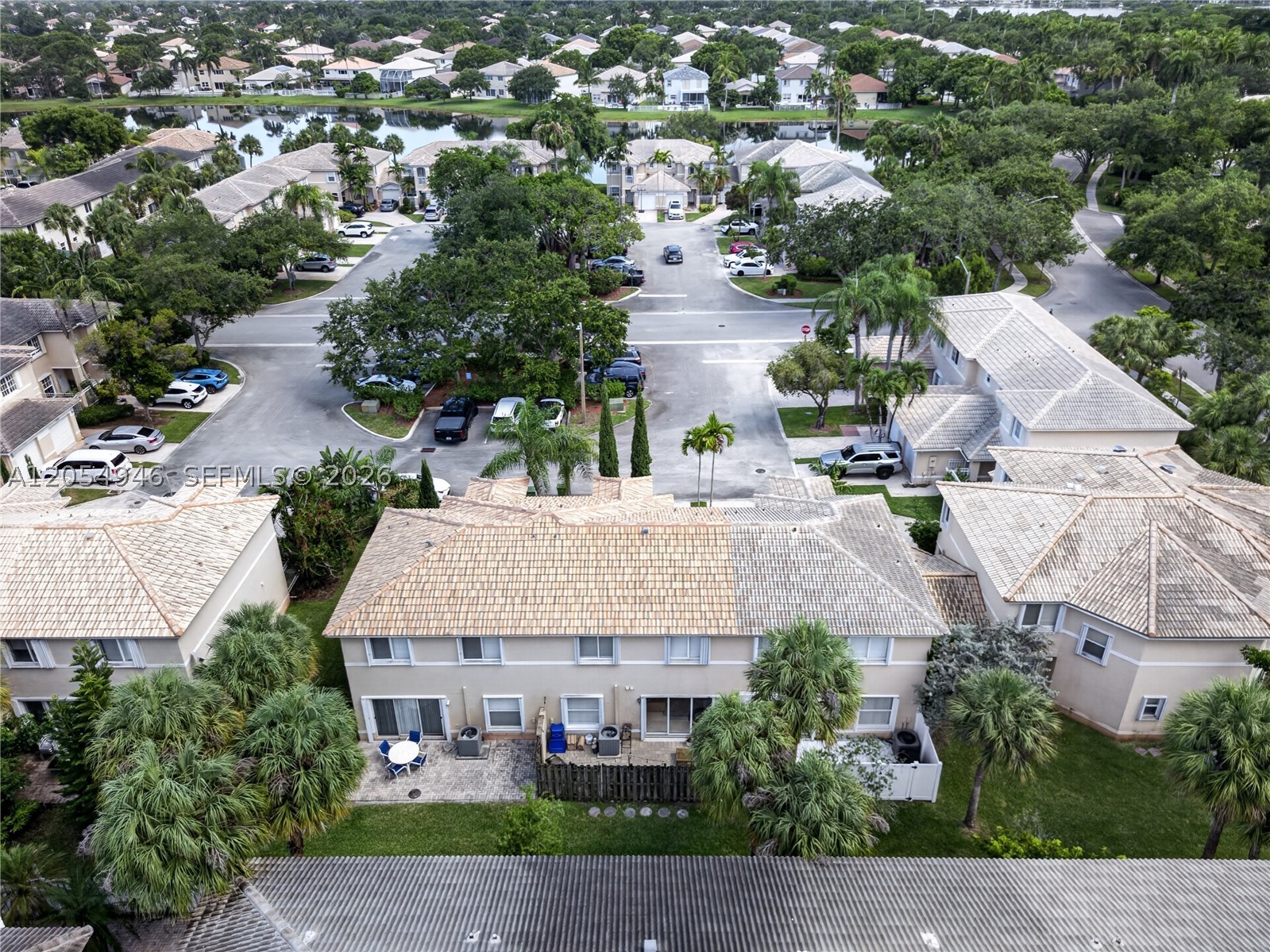 PEMBROKE ISLES 1 - Residential