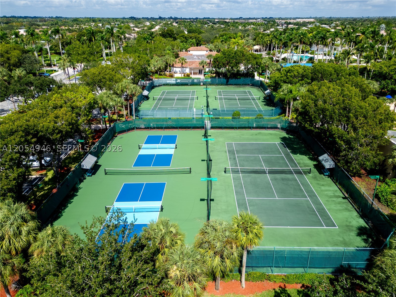 PEMBROKE ISLES 1 - Residential