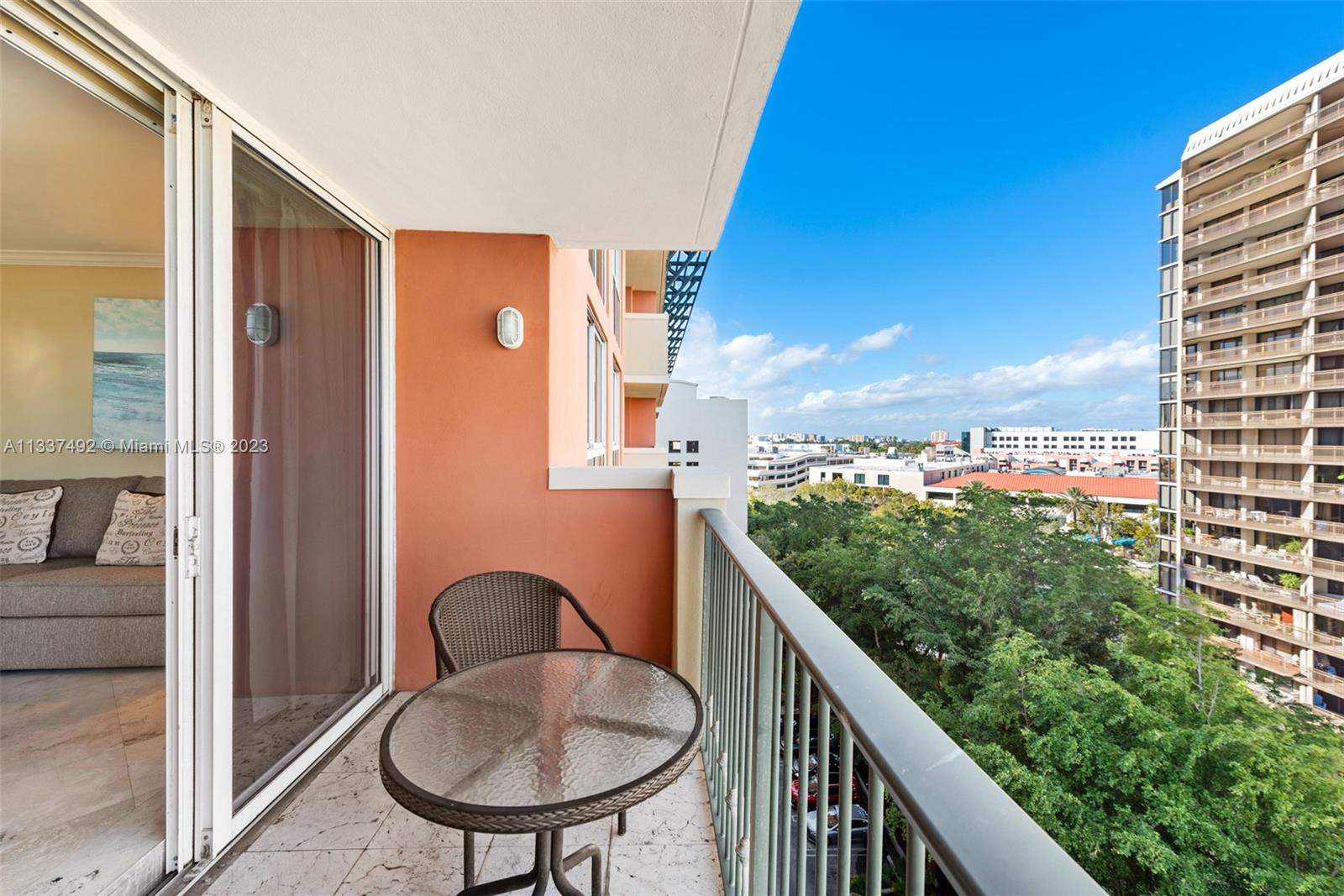 THE MUTINY CONDO - Residential