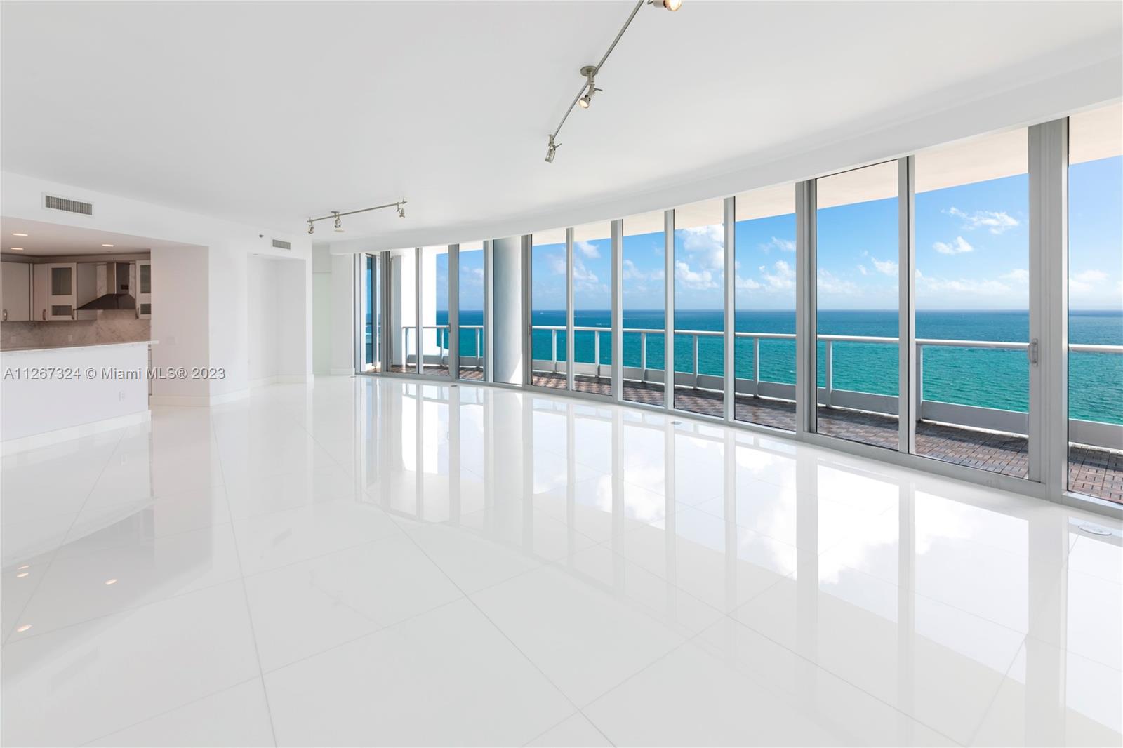 THE RESIDENCES AT THE BAT - Residential