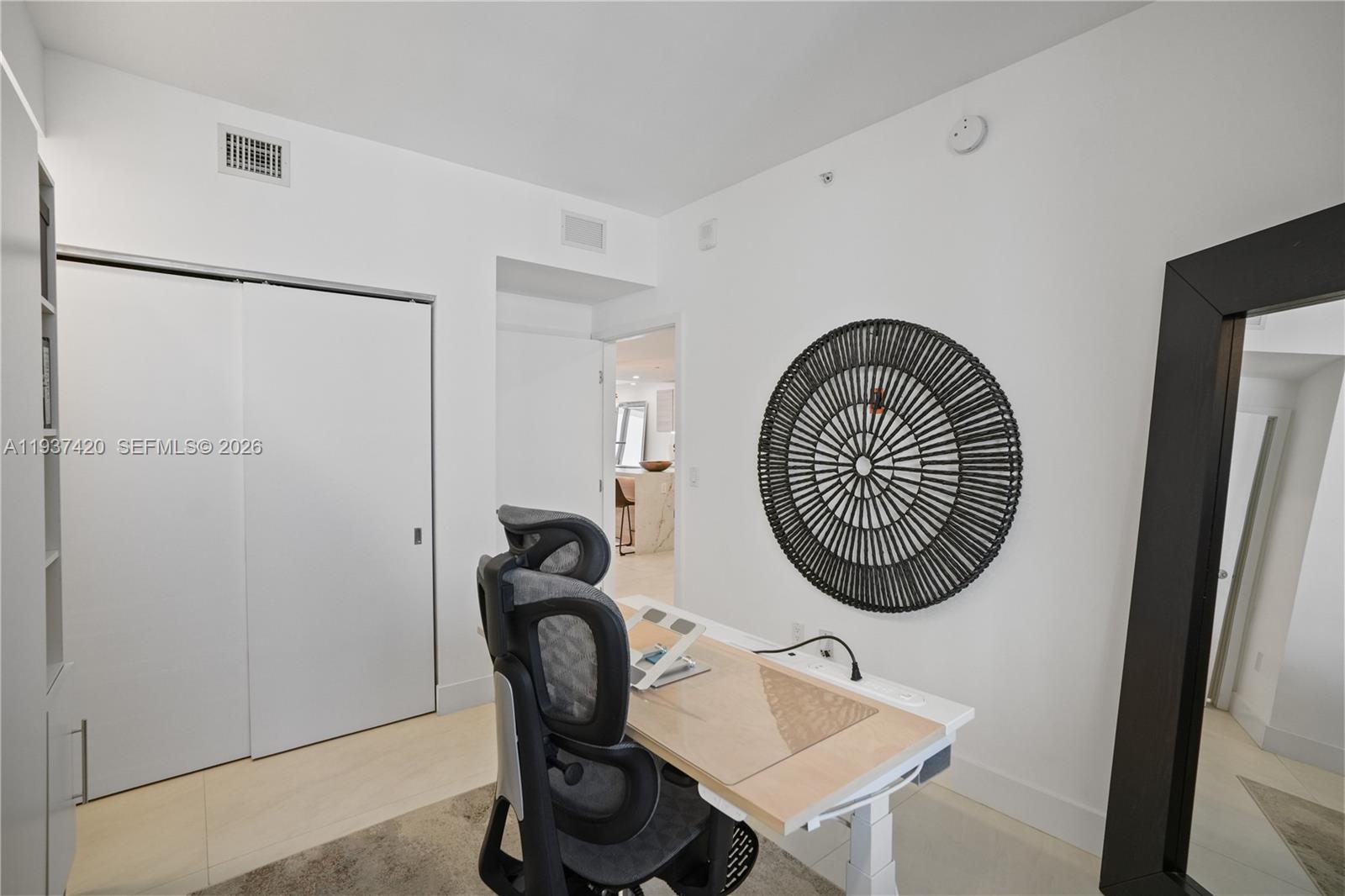 THE HARBOUR SOUTH CONDO - Residential Lease