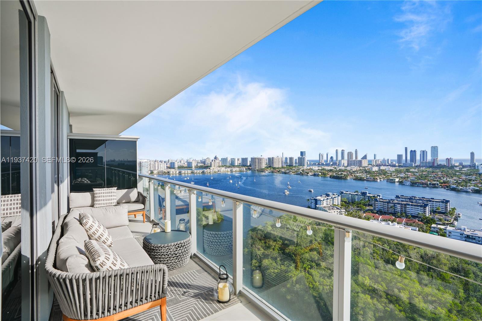 THE HARBOUR SOUTH CONDO - Residential Lease
