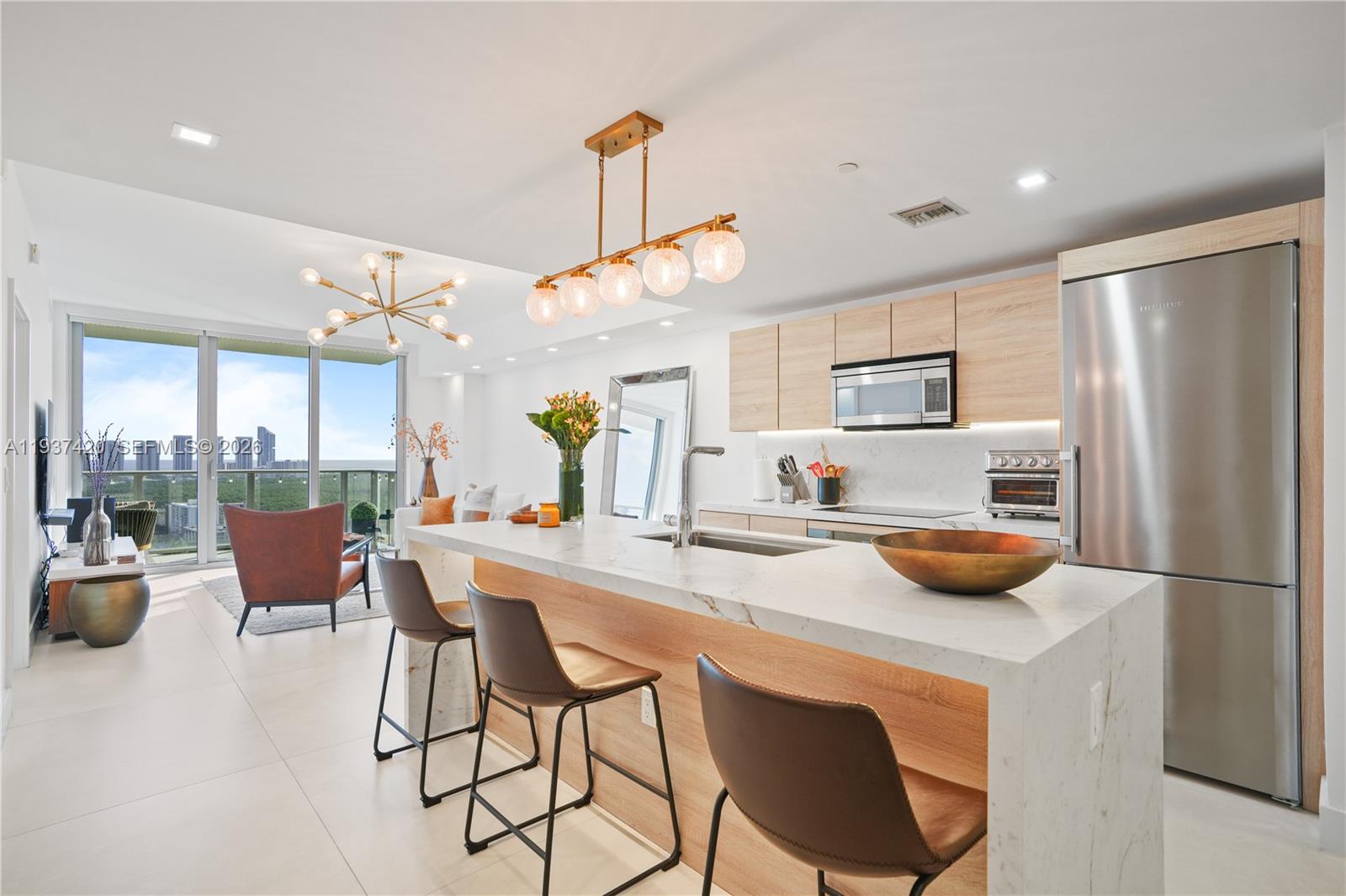 THE HARBOUR SOUTH CONDO - Residential Lease