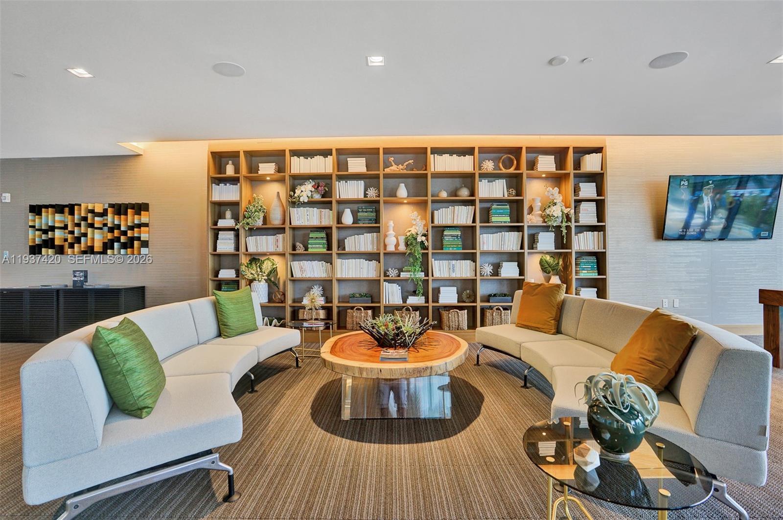 THE HARBOUR SOUTH CONDO - Residential Lease