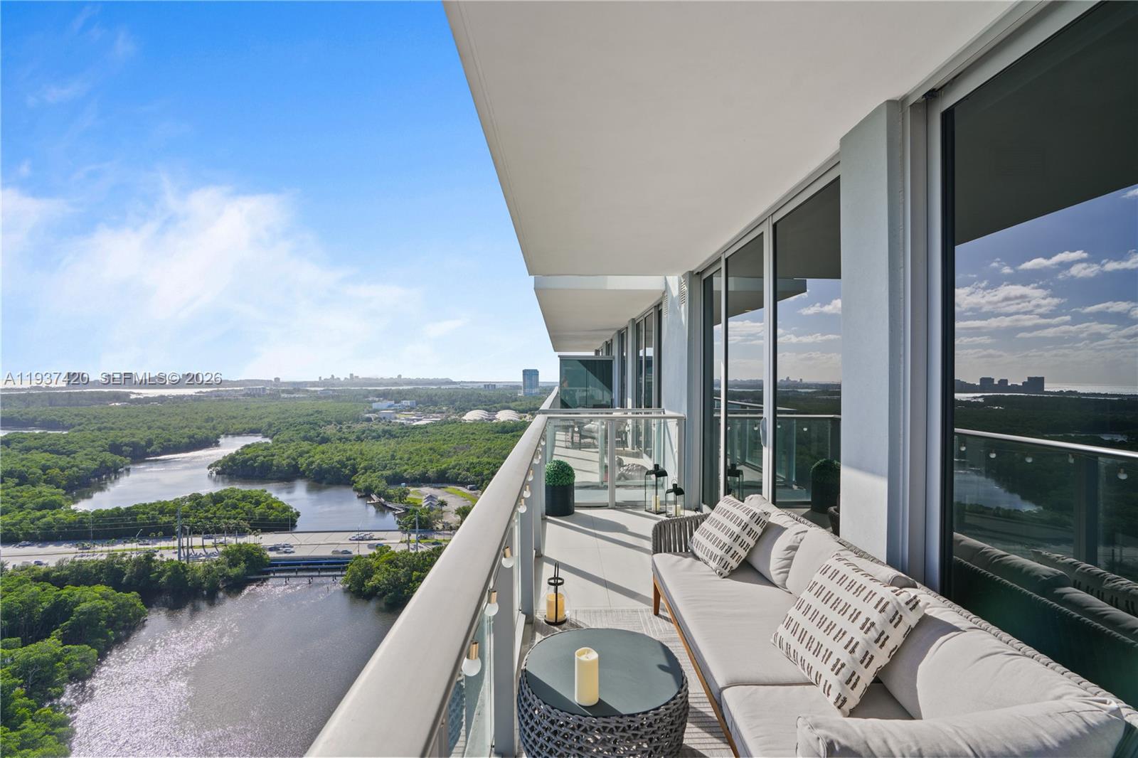 THE HARBOUR SOUTH CONDO - Residential Lease