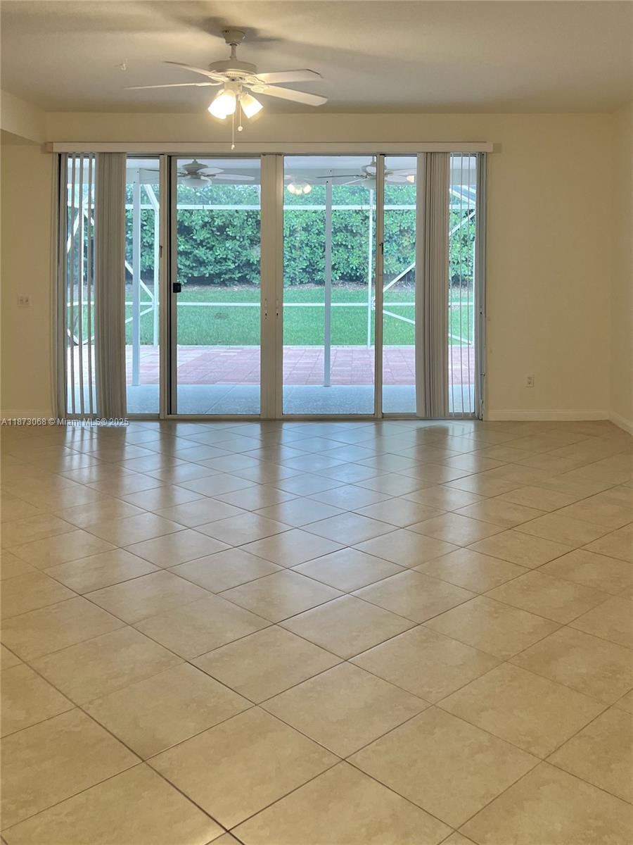 CATALINA LAKES - Residential Lease