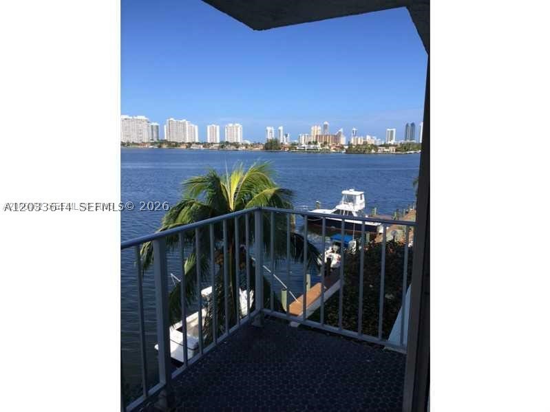 REEF NORTH CONDO - Residential