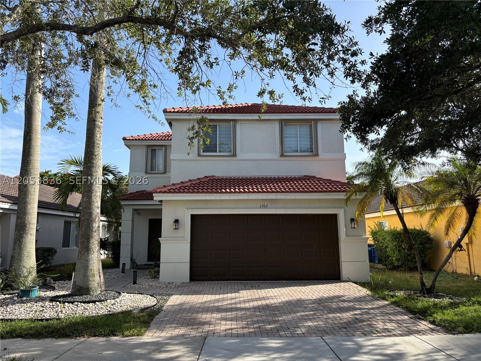 Beautifully renovated home in Savanna at Weston is the one you've been waiting for! , this home offers beautifully remodeled bathrooms and a stunning open-concept kitchen with a large center island, quartz countertops, and stainless-steel appliances. With 4 bedrooms + 2.5 bathrooms, all bedrooms conveniently located upstairs. Enjoy gorgeous lake views, a beautifully landscaped backyard. Enjoy Savanna's Resort Style Clubhouse with pools, minigolf, playground, and so much more. Excellent schools, Close to everything," Don't miss this opportunity "
