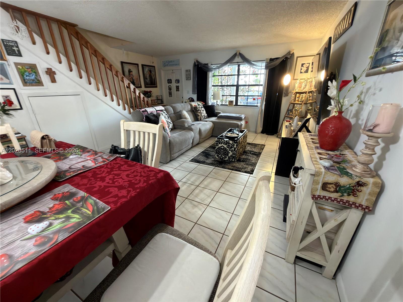 Stuningly renovated 2BR/2.5 Ba Townhouse in the heart of Pembroke Pines, Fl. Near Pembroke lakes Mall, Top Schools, Highways and Parks. Features new 2024 Roof 2023 AC, Fresh Exterior Paint, Updated Kitchen and Baths. Enjoy Style, Convenience and a Private Patio. HOA covers roof, exterior care Basic Cable and Internet. Book your tour today.
