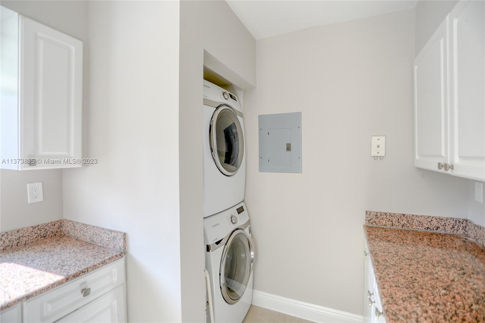 THE GRANDVIEW CONDO - Residential Lease