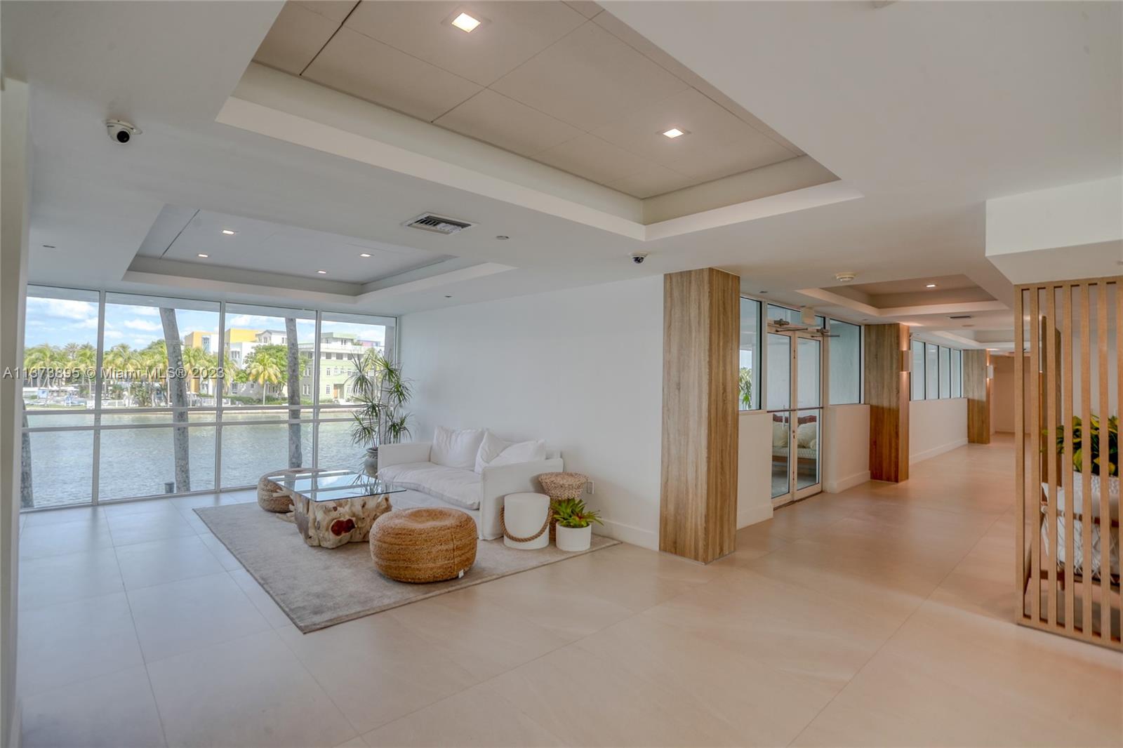 THE GRANDVIEW CONDO - Residential Lease