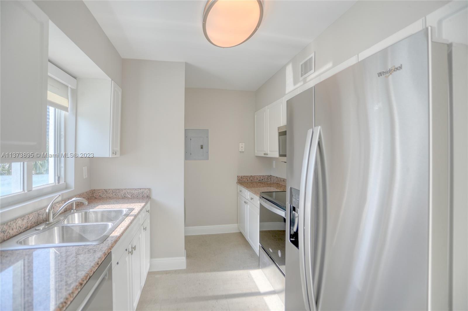 THE GRANDVIEW CONDO - Residential Lease
