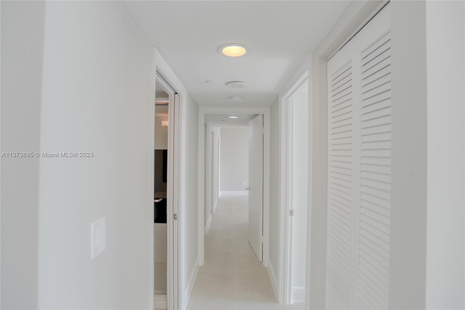 THE GRANDVIEW CONDO - Residential Lease
