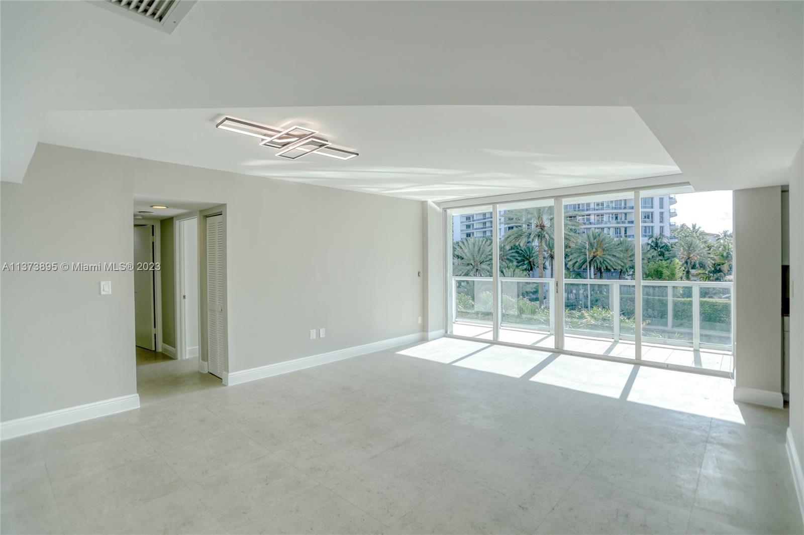 THE GRANDVIEW CONDO - Residential Lease