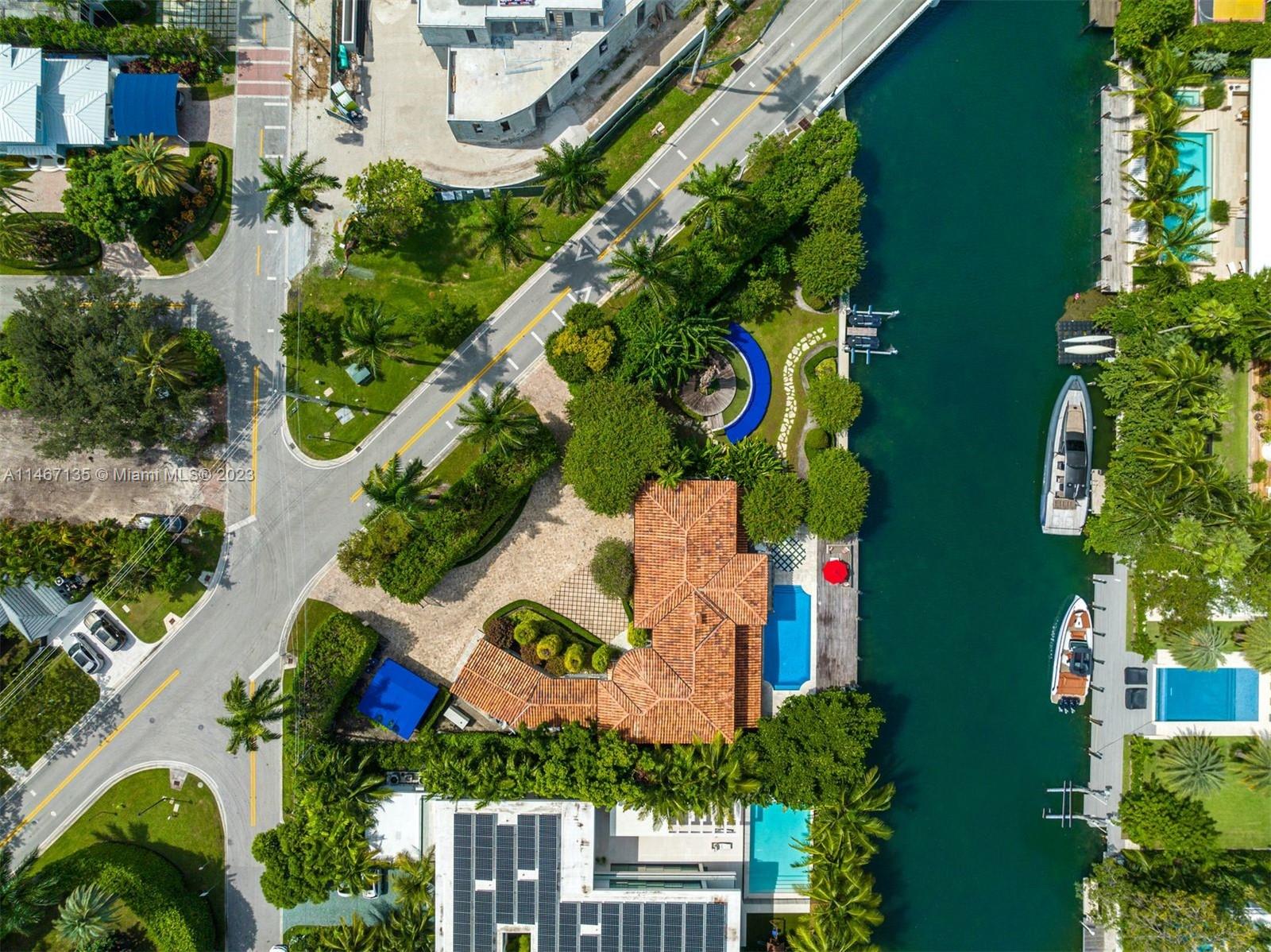 SUNSET ISLANDS ISLAND NO - Residential