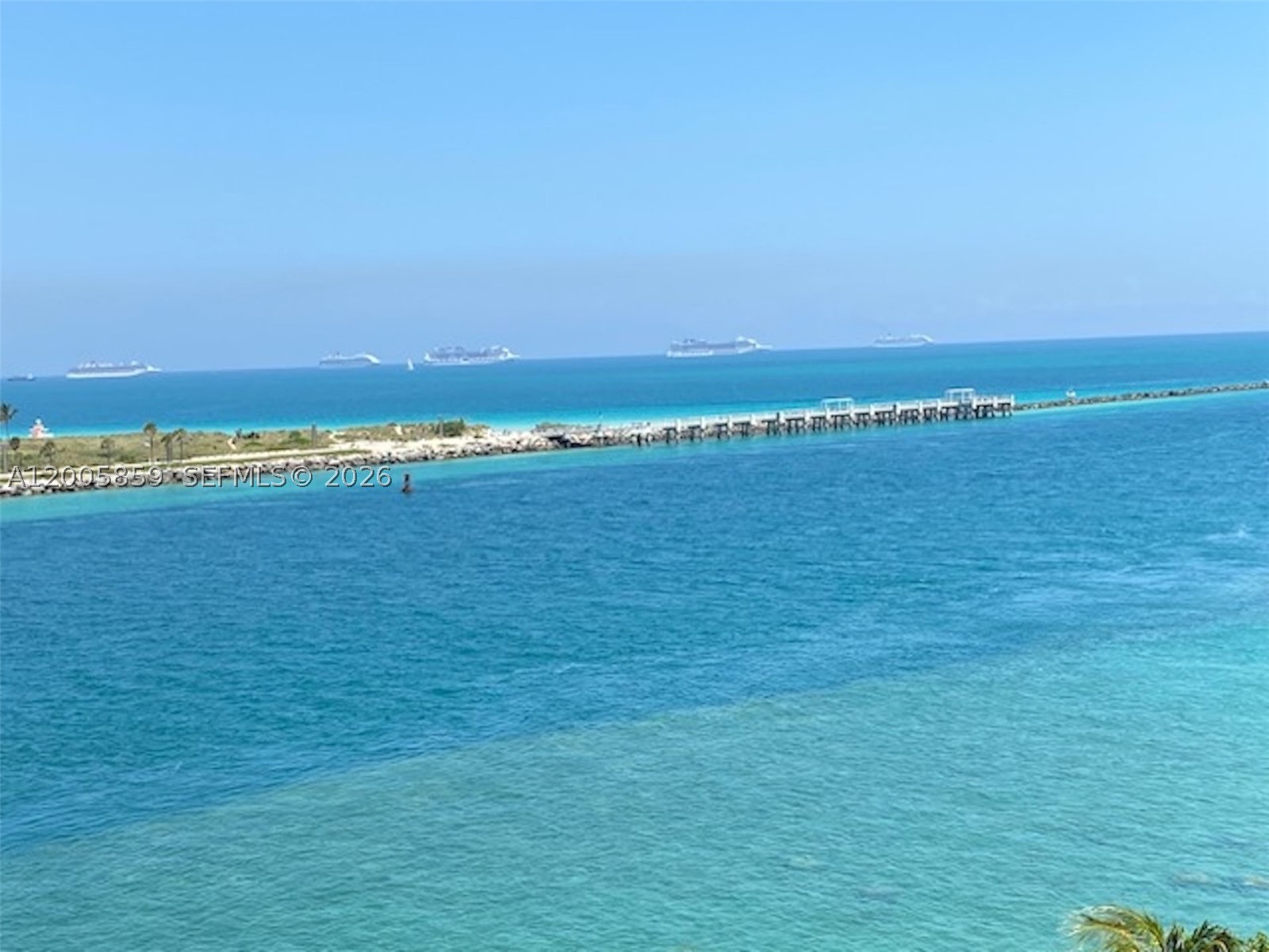 OCEANSIDE @ FISHER ISL CO - Residential