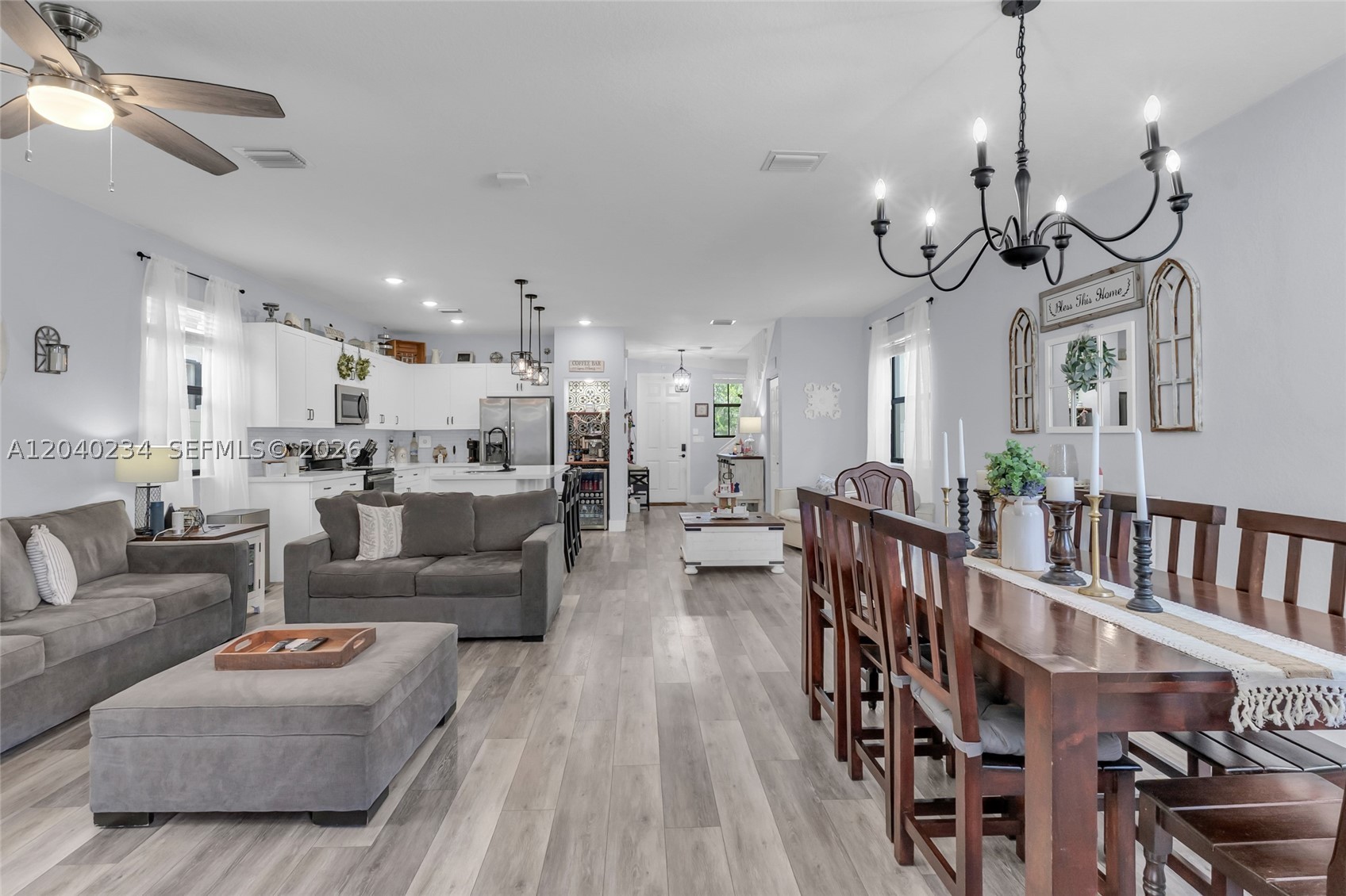 AQUABELLA NORTH - Residential