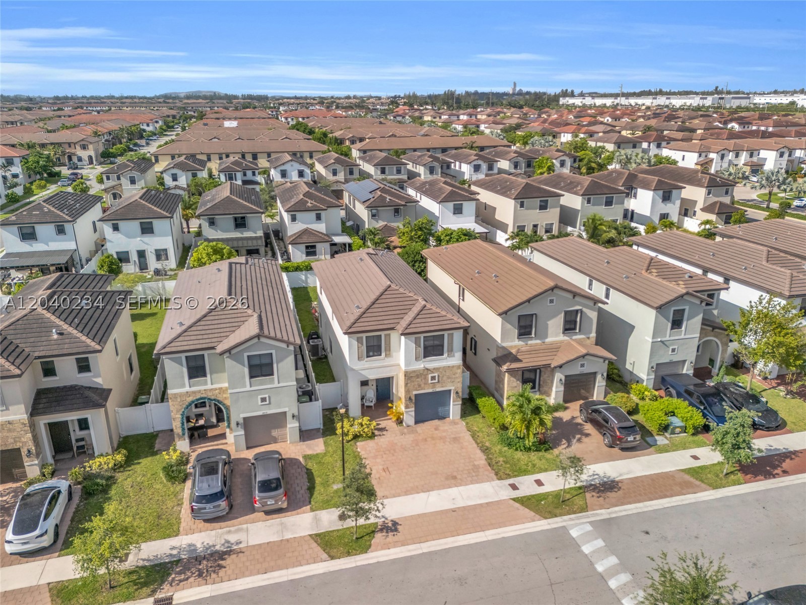 AQUABELLA NORTH - Residential