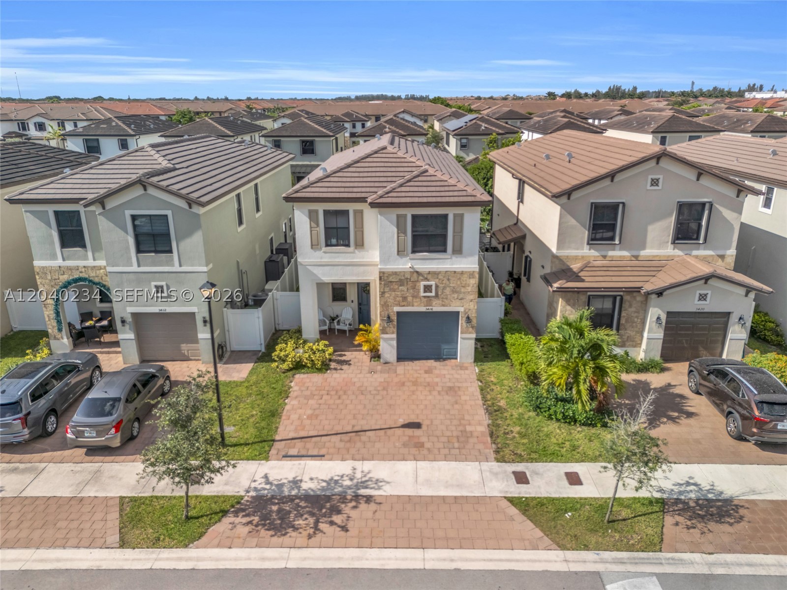 AQUABELLA NORTH - Residential