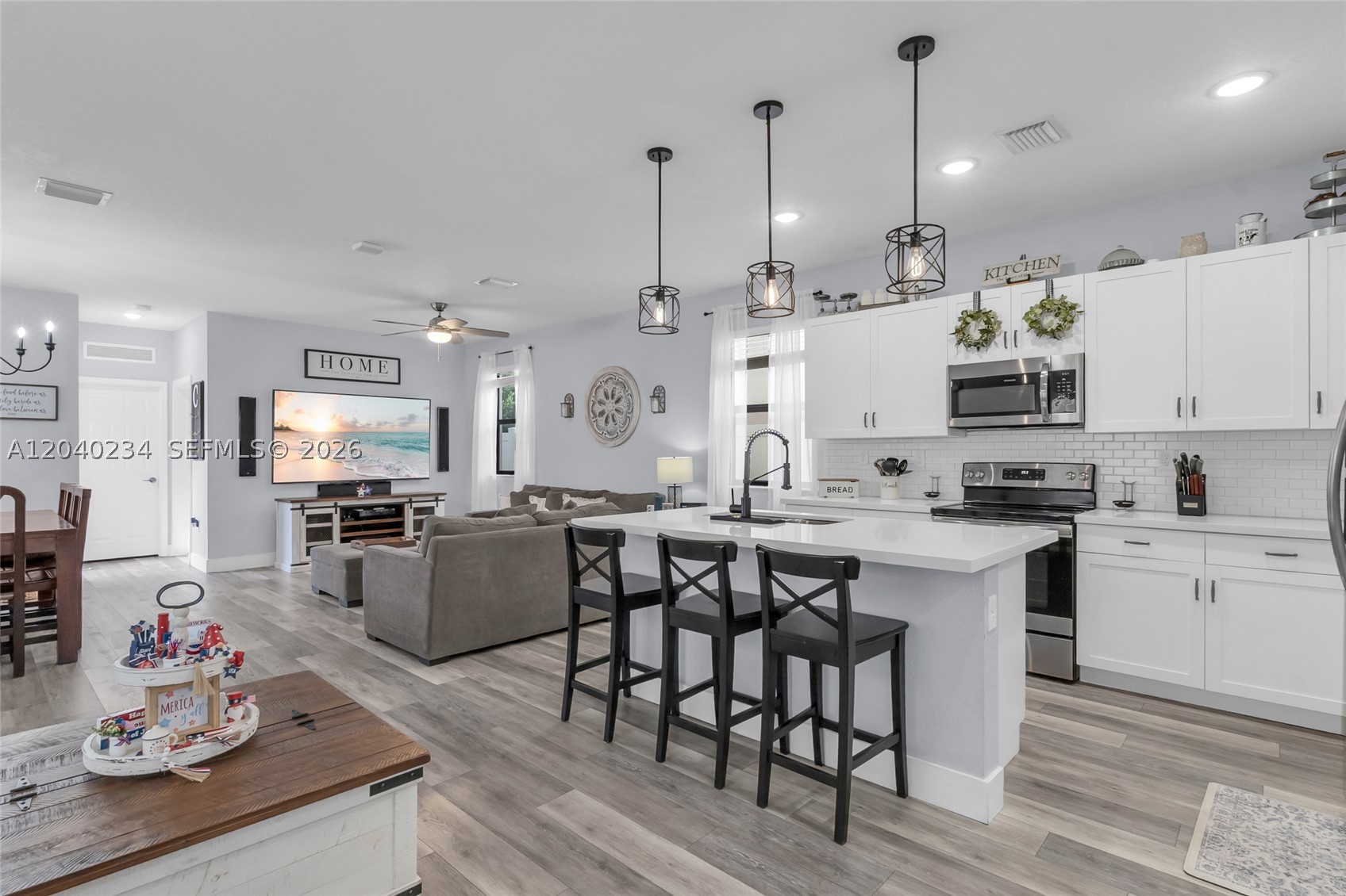 AQUABELLA NORTH - Residential