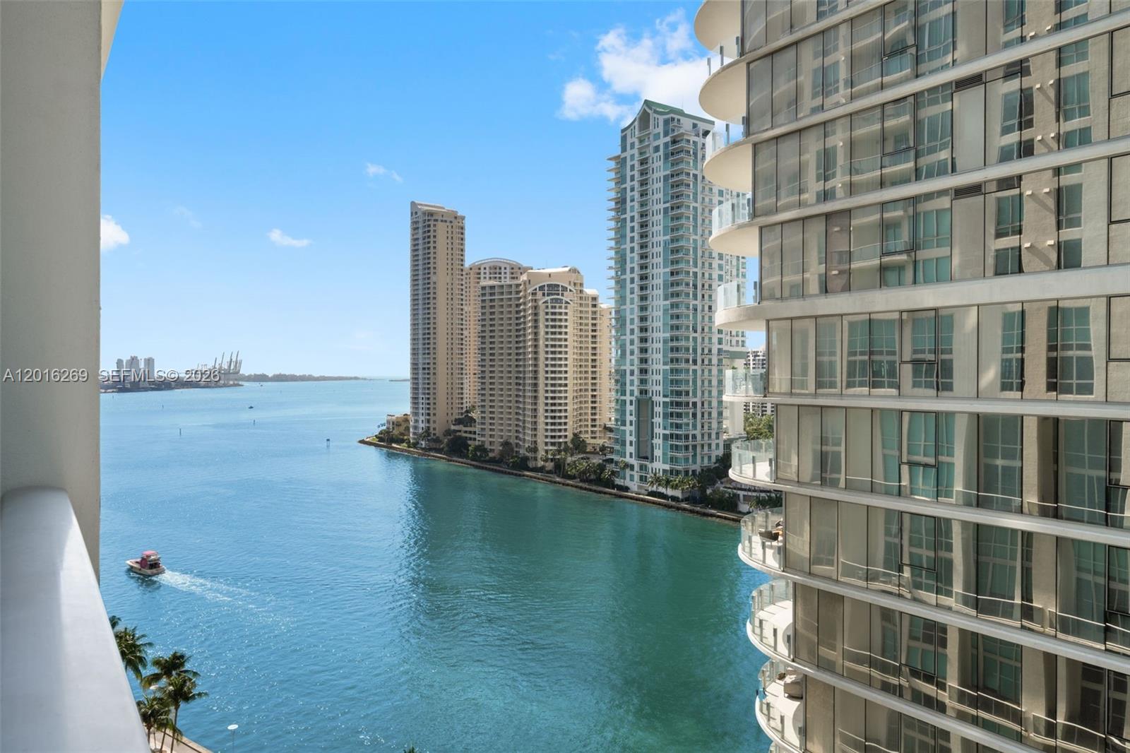 MET 1 CONDO - Residential