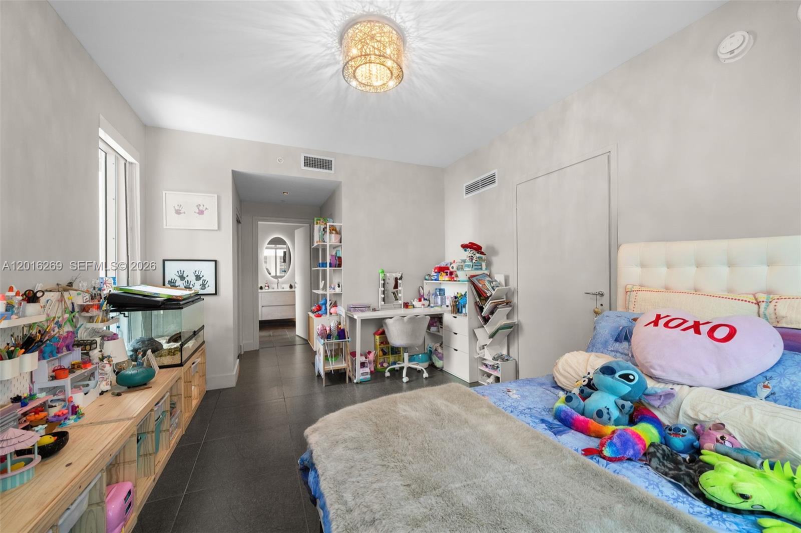MET 1 CONDO - Residential